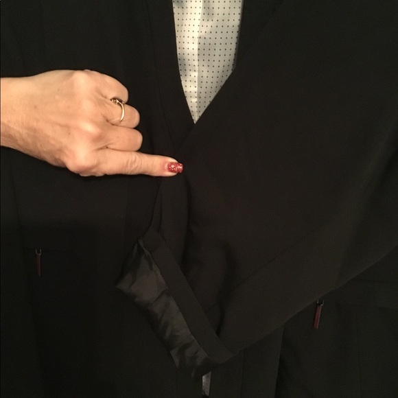 Black blazer - Picture 7 of 8